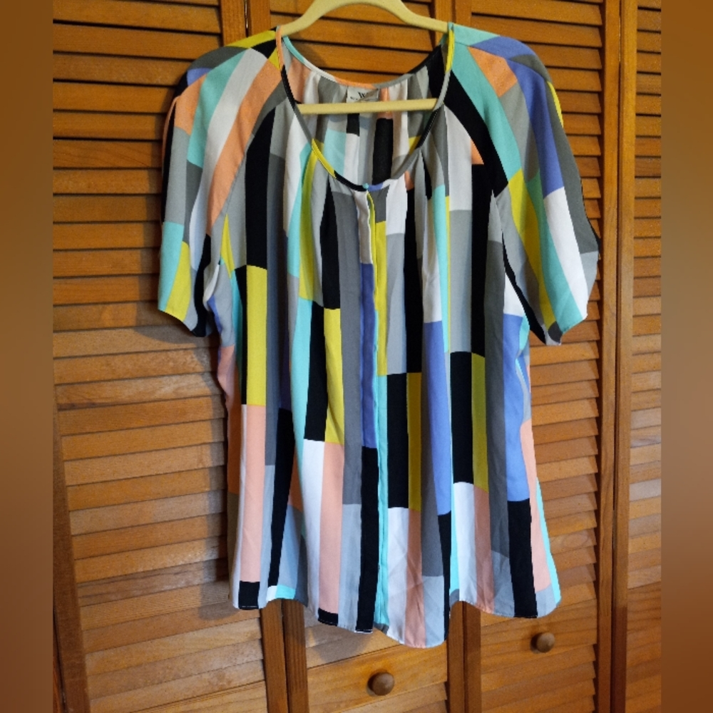 Womens Worthington Multicolor Blouse...Very Pretty